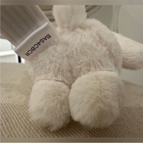 NWT Retired RARE mini bashful bunny keychain Authentic Cream - Picture 9 of 10